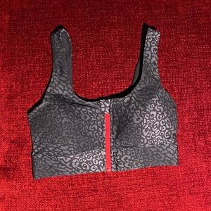 Sports bra